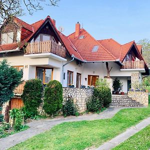 Hotel Hatod Vendeghaz Balatongyörök Exterior photo