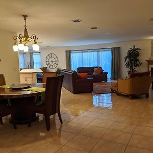 Spacious House In Fort Lauderdale - Minutes From Beach Villa Exterior photo