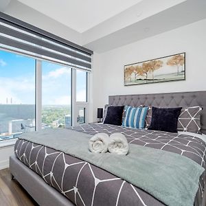 City View 1Br Condo - King Bed & Private Balcony Kitchener Exterior photo
