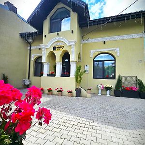 Perfect Villa Ploieşti Exterior photo