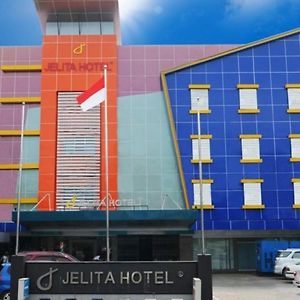 Jelita Hotel Banjarmasin  Exterior photo