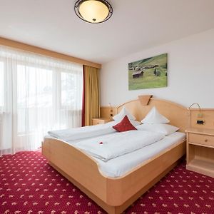 Hotel Schonblick Maranza Room photo