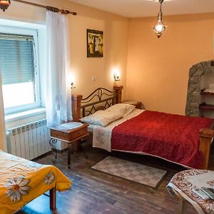 Apartma In Sobe Pilih Bed and Breakfast Vipava Room photo