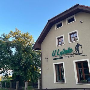 Hotel Pension U Lyzare Jihlava Exterior photo