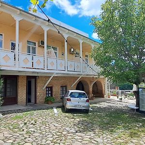 Sighnaghi Central Exterior photo