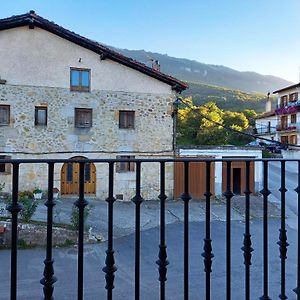 Casa Rural Erburu Hostal Urdiain Exterior photo