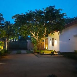 Villa A50 Negombo Exterior photo