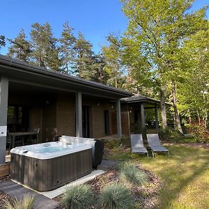 Lodge Familial Avec Jacuzzi Privatif, Acces Piscine Et Nombreuses Activites Au Bord Du Golf - Fr-1-582-367 Le Chambon-sur-Lignon Exterior photo