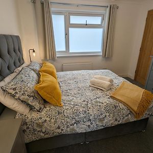 Chy Lowen Private Rooms With Kitchen, Dining Room And Garden Access Close To Eden Project & Beaches Saint Blazey Exterior photo