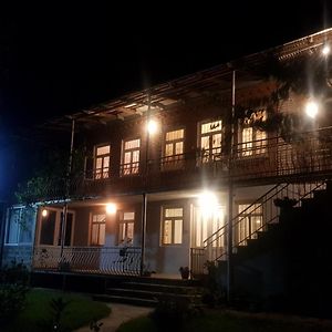 Hotel Tkhibuli Geust House Tqibuli Exterior photo