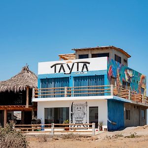 Apartamento Tayta Surf House Lobitos Exterior photo