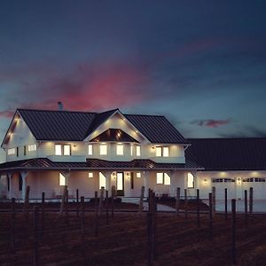 Ann Riley Farmhouse 6Bdr On Yuba Vineyards - 8062 Villa Rapid City Exterior photo