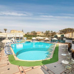 Jaz Pyramids Resort El El Cairo Exterior photo