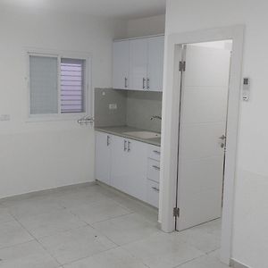 Apartamento יחידות אווירה Afula Exterior photo