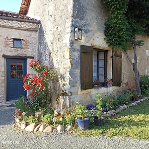 Studio Cosy En Pleine Nature Dans Maison En Pierre Avec Piscine Et Wifi Villa Saint-Romain-et-Saint-Clément Exterior photo