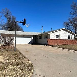 Updated 3 Bedroom 1 Bath Home with 2 and A Half Car Garage Wichita Exterior photo