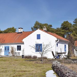Gorgeous Home In Visby With Kitchenette Exterior photo