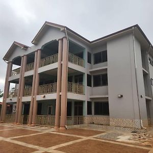 Joyful Haven Apartments Nkoranza Exterior photo