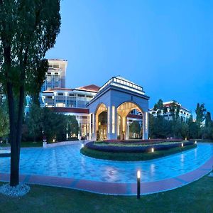 Suzhou Jinji Lake Grand Hotel Exterior photo
