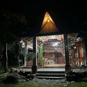 Pongo Guest House Bukit Lawang Exterior photo