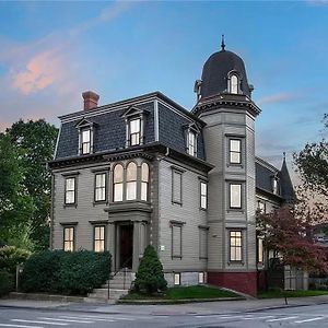 Hotel The Underwood-Hale House Providence Exterior photo