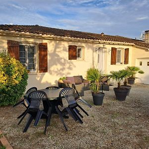 Apartamento L'Ile Verte Chambre Avec Salle De Bain Privee Champagnac  Exterior photo