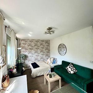 Apartamento Charmant Studio A 7Min De Paris Clichy Exterior photo