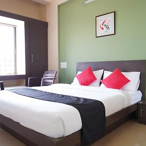 Hotel Oyo Chinthu Comforts Tumkur Exterior photo