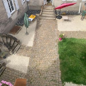 Appart A Meme 2 Chambres Parthenay Exterior photo