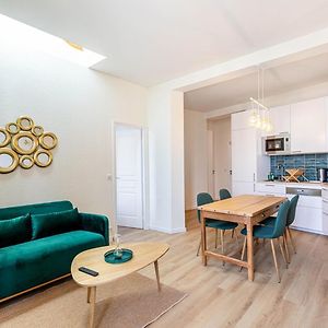 Apartamento Guestready - Apt Moderne - Direct Champs Elysees Clichy Exterior photo