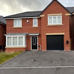 Apartamento Near Whiston Hospital Prescot Exterior photo