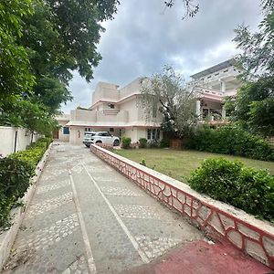 The Bollywood Villa Udaipur Exterior photo