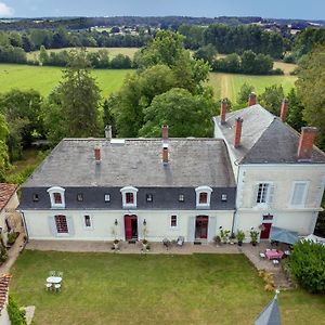 Chateau De Gouyas Bed and Breakfast Montagrier Exterior photo