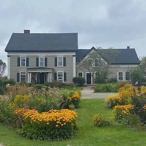 The Wildflower Inn Lyndonville Exterior photo