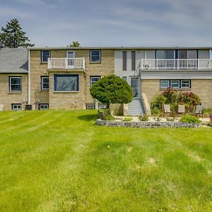 Apartamento Pet-Friendly New Berlin Retreat With Patio And Yard! Exterior photo