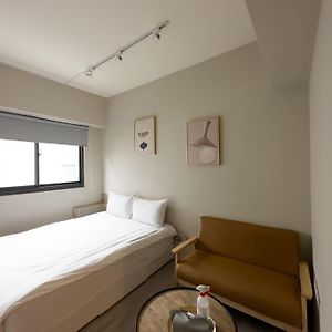 Apartamento Oro旅宿 Taichung Exterior photo