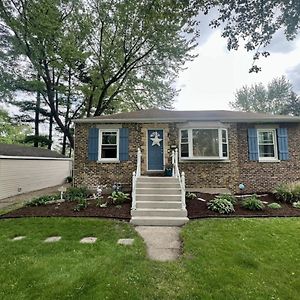 Lake Effect Villa Stevensville Exterior photo