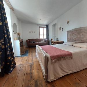 Chambre De Charme Avec Vue Et Piscine Bed and Breakfast Villebois Exterior photo