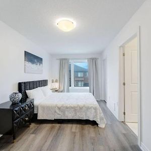 Modern 4 Bedroom 3 And Half Wr 2 Km To Hw 403 And Downtown Paris Exterior photo