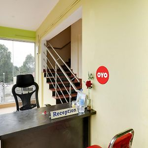 Hotel O Gayathri Lodging & Boarding Bangalore Exterior photo