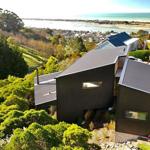 Ocean Views At Rapanui Lodge- 4Br Gem With Parking Christchurch Exterior photo