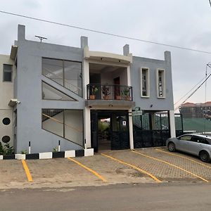 Jade Hotel Fort Portal Exterior photo