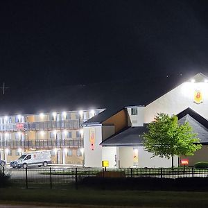 Hotel Super 8 By Wyndham Vandalia/Dayton International Airport Exterior photo