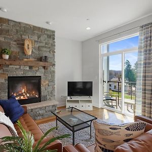 Wine Down In Fontana - New Townhome - Screened-In Porch - Balconies -Stone Gas Fireplace - Walk To Beach Lake Geneva Exterior photo