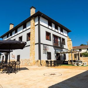 Hotel Pensión Paratene Erandio Exterior photo