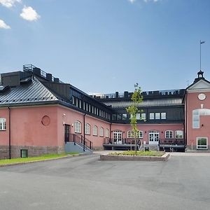 Hameenkylan Kartano Vantaa Exterior photo