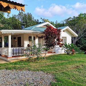 Casita Colonial Con Jardin Villa Madama Exterior photo