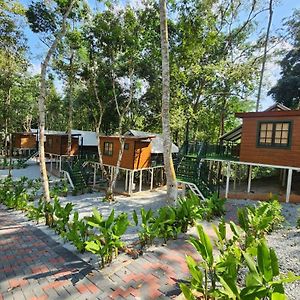 Hotel Skytree Glamping Batang Kali Exterior photo