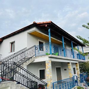 Apartamento Bert-House Close To The Sea Lezhë Exterior photo