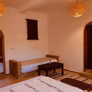 Kasbah Isfoula And Spa Bed and Breakfast Ait Benhaddou Room photo